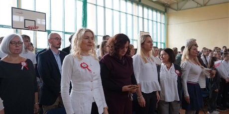 Powiększ grafikę: apel-z-okazji-rocznicy-odzyskania-przez-polske-niepodleglosci-653225.jpg