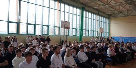 Powiększ grafikę: apel-z-okazji-rocznicy-odzyskania-przez-polske-niepodleglosci-653241.jpg