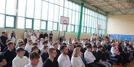 Powiększ grafikę: apel-z-okazji-rocznicy-odzyskania-przez-polske-niepodleglosci-653244.jpg