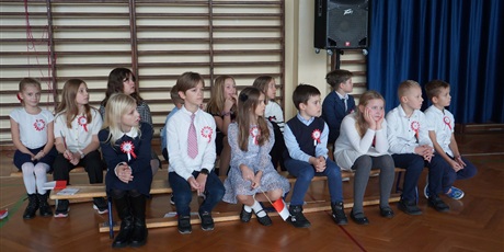 Powiększ grafikę: apel-z-okazji-rocznicy-odzyskania-przez-polske-niepodleglosci-653246.jpg