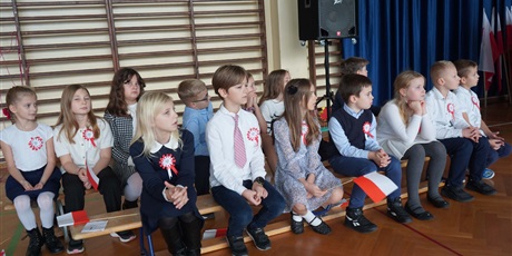 Powiększ grafikę: apel-z-okazji-rocznicy-odzyskania-przez-polske-niepodleglosci-653248.jpg