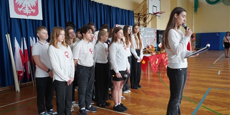 Powiększ grafikę: apel-z-okazji-rocznicy-odzyskania-przez-polske-niepodleglosci-653250.jpg