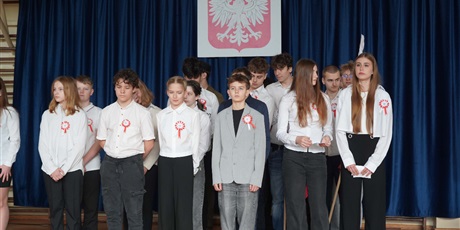 Powiększ grafikę: apel-z-okazji-rocznicy-odzyskania-przez-polske-niepodleglosci-653253.jpg