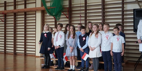 Powiększ grafikę: apel-z-okazji-rocznicy-odzyskania-przez-polske-niepodleglosci-653269.jpg