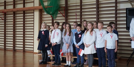 Powiększ grafikę: apel-z-okazji-rocznicy-odzyskania-przez-polske-niepodleglosci-653271.jpg