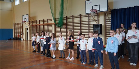 Powiększ grafikę: apel-z-okazji-rocznicy-odzyskania-przez-polske-niepodleglosci-653283.jpg