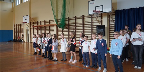 Powiększ grafikę: apel-z-okazji-rocznicy-odzyskania-przez-polske-niepodleglosci-653284.jpg