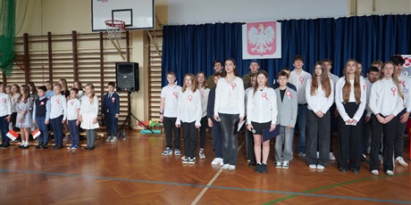 Powiększ grafikę: apel-z-okazji-rocznicy-odzyskania-przez-polske-niepodleglosci-653315.jpg