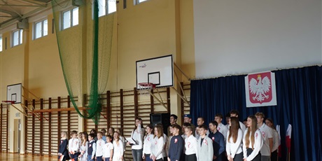 Powiększ grafikę: apel-z-okazji-rocznicy-odzyskania-przez-polske-niepodleglosci-653323.jpg