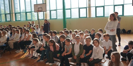 Powiększ grafikę: apel-z-okazji-rocznicy-odzyskania-przez-polske-niepodleglosci-653327.jpg