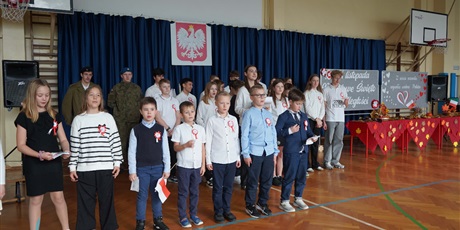 Powiększ grafikę: apel-z-okazji-rocznicy-odzyskania-przez-polske-niepodleglosci-653336.jpg