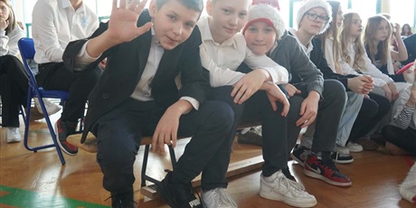 Powiększ grafikę: apele-swiateczne-667342.jpg