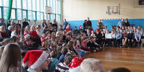 Powiększ grafikę: apele-swiateczne-667344.jpg