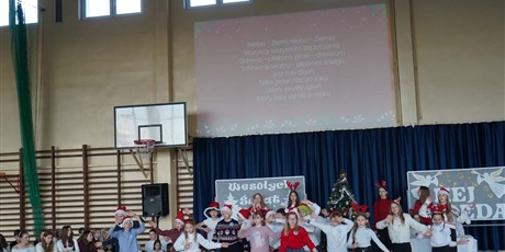 Powiększ grafikę: apele-swiateczne-667359.jpg