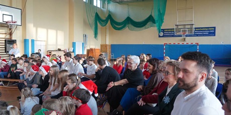 Powiększ grafikę: apele-swiateczne-667367.jpg