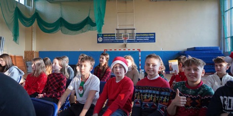 Powiększ grafikę: apele-swiateczne-667370.jpg