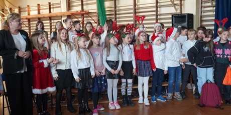 Powiększ grafikę: apele-swiateczne-667378.jpg