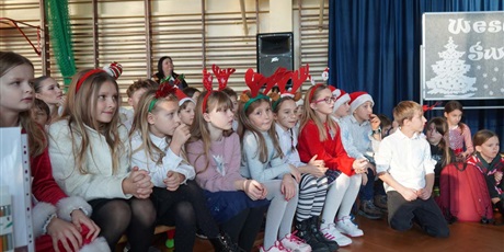 Powiększ grafikę: apele-swiateczne-667387.jpg