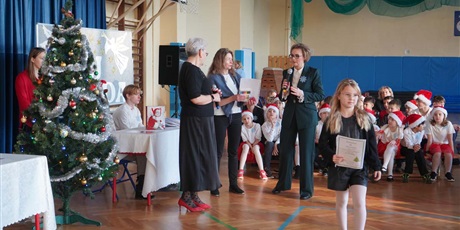 Powiększ grafikę: apele-swiateczne-667390.jpg