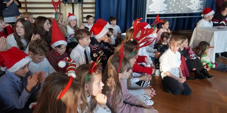 Powiększ grafikę: apele-swiateczne-667392.jpg