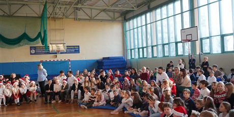 Powiększ grafikę: apele-swiateczne-667394.jpg