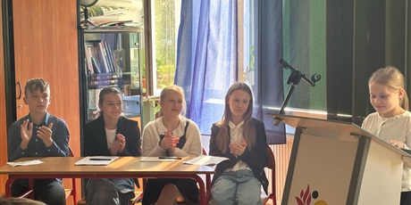 Powiększ grafikę: Debata oksfordzka „Czy działania młodzieży mogą mieć wpływ na ochronę środowiska?" 
