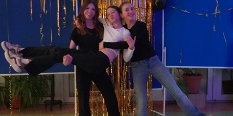 Powiększ grafikę: dyskoteka-669861.jpg