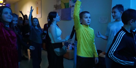 Powiększ grafikę: dyskoteka-669895.jpg