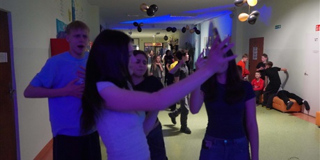 Powiększ grafikę: dyskoteka-669918.jpg