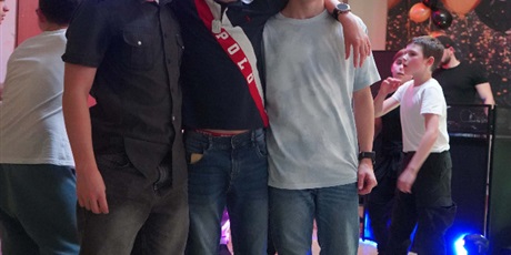 Powiększ grafikę: dyskoteka-669930.jpg