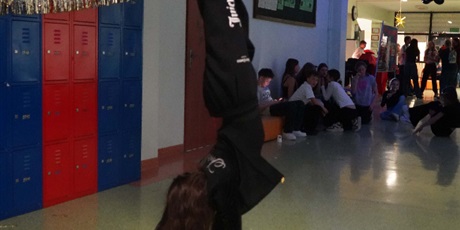 Powiększ grafikę: dyskoteka-669937.jpg