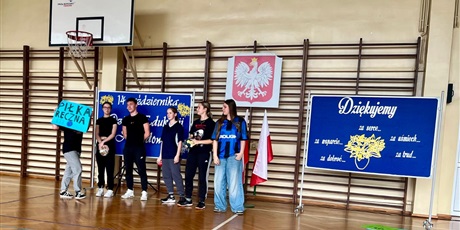 Powiększ grafikę: dzien-edukacji-narodowej-559709.jpg