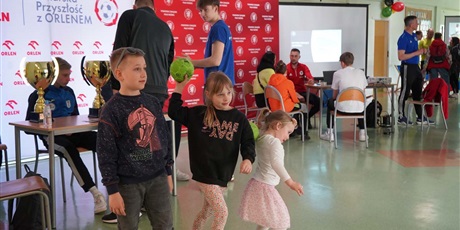 Powiększ grafikę: dzien-otwarty-525538.jpg