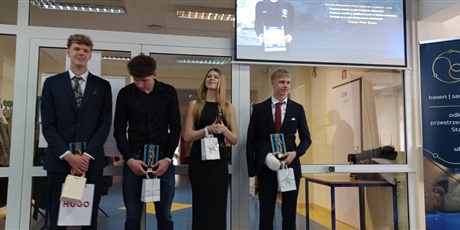 Powiększ grafikę: Gala UKS "Żabianka" Gdańsk. 15 lat sekcji pływania w ZSSiMS 