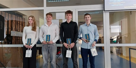 Powiększ grafikę: Gala UKS "Żabianka" Gdańsk. 15 lat sekcji pływania w ZSSiMS 