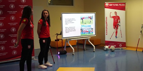 Powiększ grafikę: Spotkanie z reprezentantkami Polski w Amp futbolu