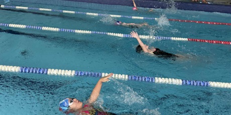 Powiększ grafikę: Jesienny sprawdzian pływacki dla uczniów klasy 1 a