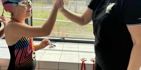 Powiększ grafikę: Jesienny sprawdzian pływacki dla uczniów klasy 1 a