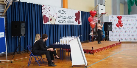 Powiększ grafikę: konkursu-milosc-w-poezji-i-muzyce-roznych-narodow-673765.jpg