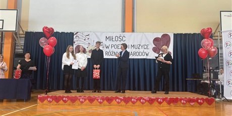 Powiększ grafikę: konkursu-milosc-w-poezji-i-muzyce-roznych-narodow-673809.jpg