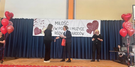 Powiększ grafikę: konkursu-milosc-w-poezji-i-muzyce-roznych-narodow-673813.jpg