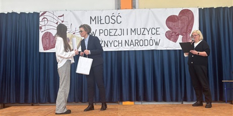 Powiększ grafikę: konkursu-milosc-w-poezji-i-muzyce-roznych-narodow-673815.jpg