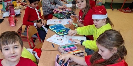 Powiększ grafikę: Mikołajki u najmłodszych!