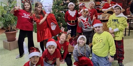 Powiększ grafikę: Mikołajki u najmłodszych!