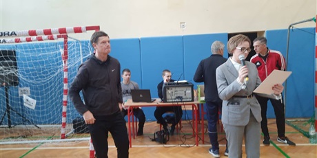 Powiększ grafikę: Mikołajkowy Turniej Piłki Siatkowej 