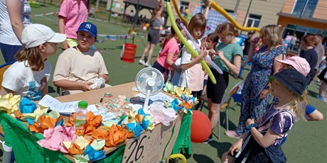 Powiększ grafikę: miniolimpiada-dzieci-dzieciom-447285.jpg