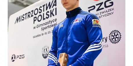 Powiększ grafikę:  Ivan Veremeienko podczas dekoracji medalowej.