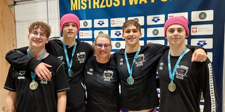Sukcesy naszych pływaków na Mistrzostwach Polski Jun 16 letnich w Gliwicach