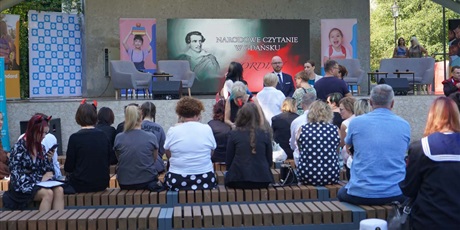 Powiększ grafikę: Narodowe Czytanie „Kordiana” w Parku Oruńskim 