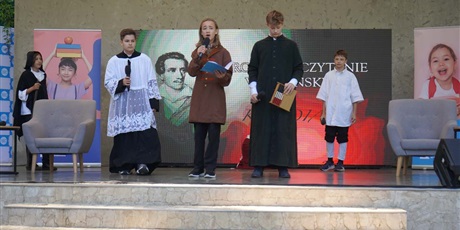 Powiększ grafikę: Narodowe Czytanie „Kordiana” w Parku Oruńskim 